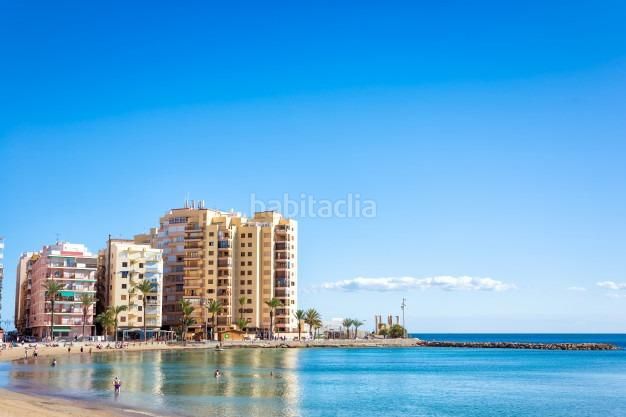 Foto 133513d0-9bee-467e-b8ec-107f035af3cb. Apartament amb piscina a Antonio Machado Torrevieja