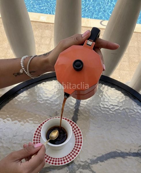 Foto c0c3cbbf-115f-4ad5-a4aa-381e4f250a57. Apartament amb piscina a Antonio Machado Torrevieja