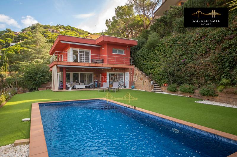 Foto b90cfb24-a89a-413c-a383-d1a06f6e2c92. Chalet **casa unifamiliar exclusiva - tu refugio ideal en el maresme** en Cabrils