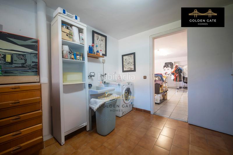 Foto e4f66e12-ce29-4a58-b28b-f128f4d53e03. Xalet amb xemeneia calefacció aparcament piscina a Masnou (El)
