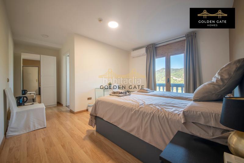 Foto 5eef4d9f-7b86-4044-b177-ffdf651d107c. Edificio con piscina in Alella