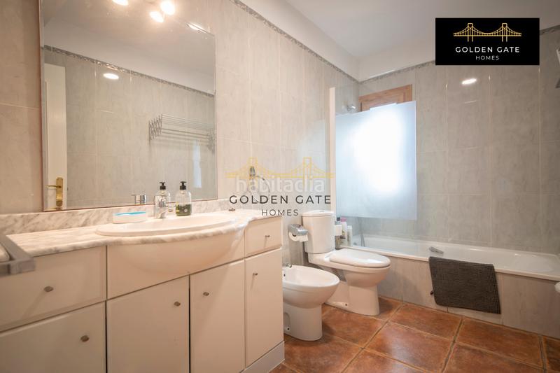 Foto 64e53b38-7f77-4893-9429-1c28c781f2fa. Edificio con piscina in Alella