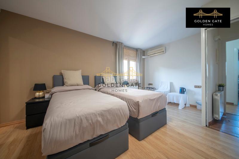 Foto 88add678-ef3f-4023-b39c-483f84e9914d. Edificio con piscina in Alella