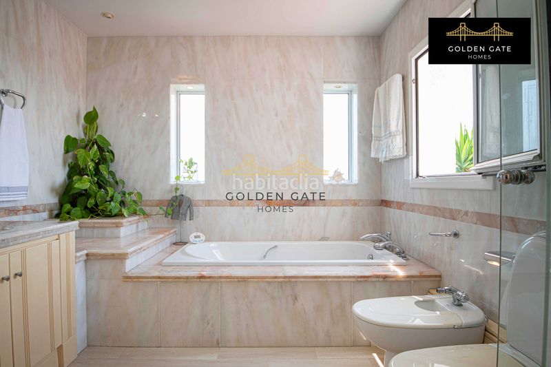 Foto 851c52e7-3532-4a55-a6d7-3d3292a0cd01. Casa amb xemeneia calefacció aparcament piscina a Masnou (El)