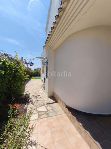 Foto 09681615-e0a4-45fb-bc1d-696dae2d6e40. Doppelhaus in carrer torino 7 in Els Ametllers Cambrils