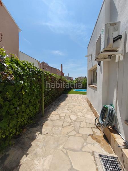 Foto 6e681a4c-f63f-4a6e-bea2-390cd1198a03. Doppelhaus in carrer torino 7 in Els Ametllers Cambrils