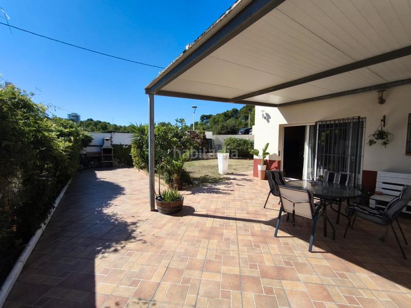 Foto b09d83bf-d140-4b43-913f-f8775f2e4d22. Casa bifamiliare in carrer del bosc gran 33 in pla de maset - cap de Salou Salou