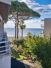 Appartement  Avinguda de la diputació 64. Apartamento con vistas al mar