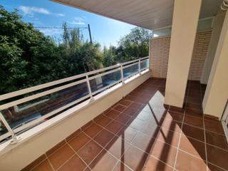 Appartement  Carrer camí de la creu 14. Piso con pk y piscina en el centro