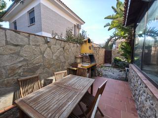 Reihenhaus  Carrer d'eliseu meifren 20. Casa adosada con jardin y piscina