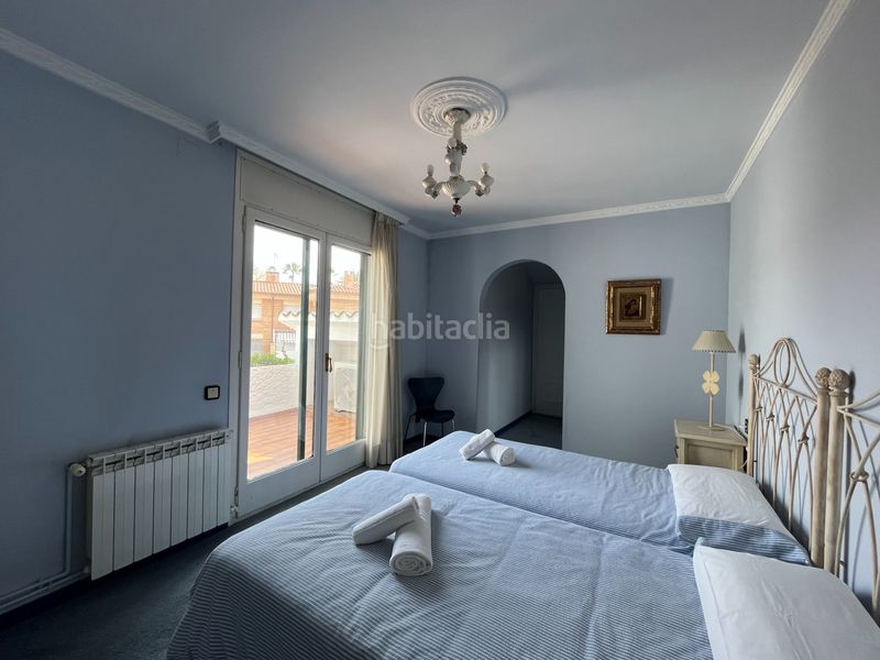 Foto 1dffe694-2da3-4518-b399-2ccf5f819293. Casa a carrer anglada camarasa 8 a Els Tallats - Mas Olivé Cambrils