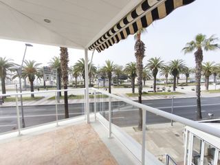 Pis a Passeig de jaume i 15. Piso con gran terraza ,vistas  y garaje en el paseo jaime 1