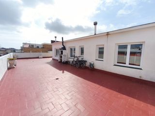 Pis a Carrer de guillem de claramunt 27. Ático en barenys con gran terraza
