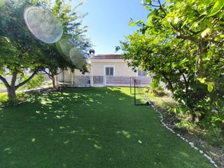 Casa  Urb. les planes 38. Casa independiente con gran jardín
