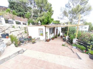 Xalet a Carrer arbol� 22. Casa con gran parcela