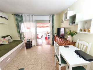 Apartamento  Pla�a de catalunya 6. Apartamento en la playa