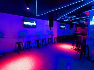 Umzug Geschäftsraum in Carrer de falset 29. Bar musical en salou con licencia