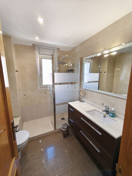 Foto 5cee5504-df10-4414-a178-82a7c3412213. Casa amb xemeneia calefacció aparcament piscina a Cambrils