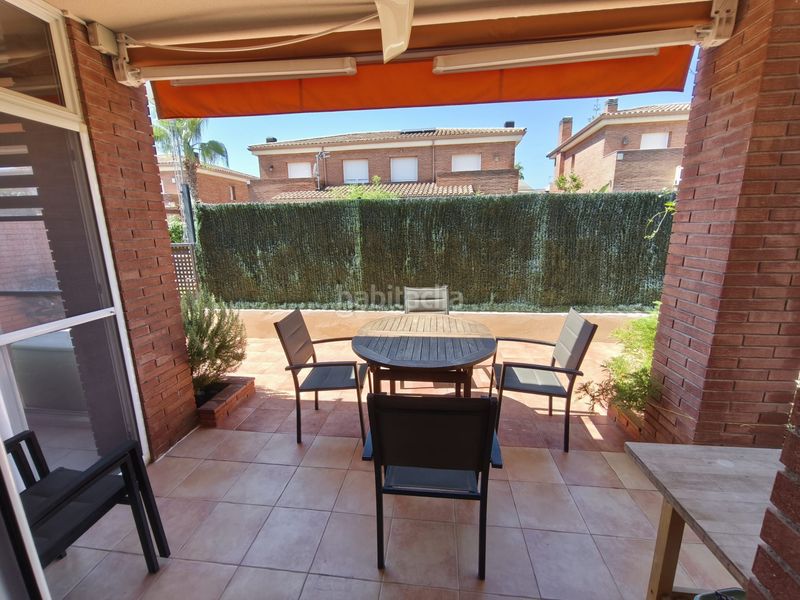 Foto f3a29fb7-ff00-481e-8aa8-bace300d2d31. Casa amb xemeneia calefacció aparcament piscina a Cambrils