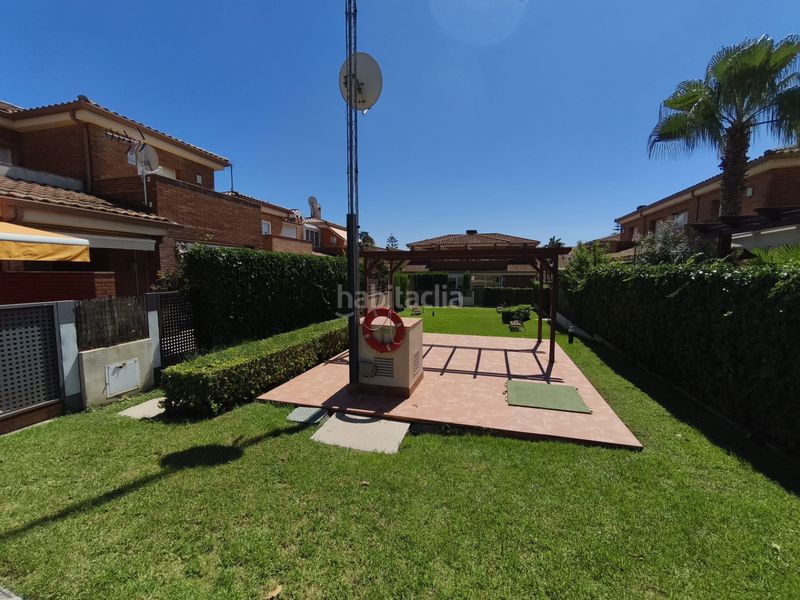 Foto f8b5b3ac-21c0-4379-b2b4-9fc61dcdc53a. Casa amb xemeneia calefacció aparcament piscina a Cambrils