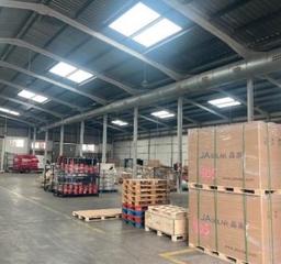 Miete Fabrikhalle in Alcácer. Nave con muelles y todas las instalaciones