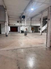 Lloguer Nau industrial a El Forn d'Alcedo. Nave con una ubicación extraordinaria