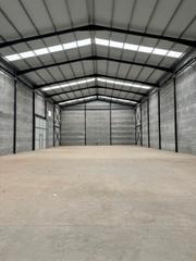Lloguer Nau industrial  Carrer 26. Nave esquinera con todas las instalaciones