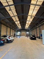 Miete Fabrikhalle in Silla. Nave con todas las instalaciones