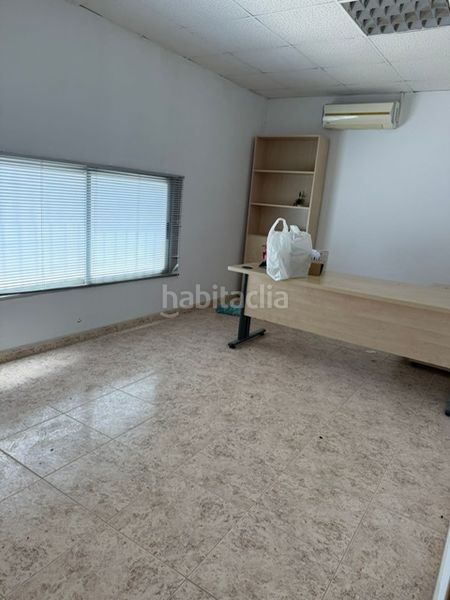 Foto e4d95e0a-d6ac-4da7-920c-cb63abaca454. Location bâtiment à usage industriel dans Beniparrell