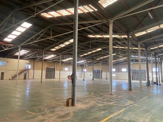 Miete Fabrikhalle in Beniparrell. Nave con una ubicación extraordinaria y todas las instalaciones