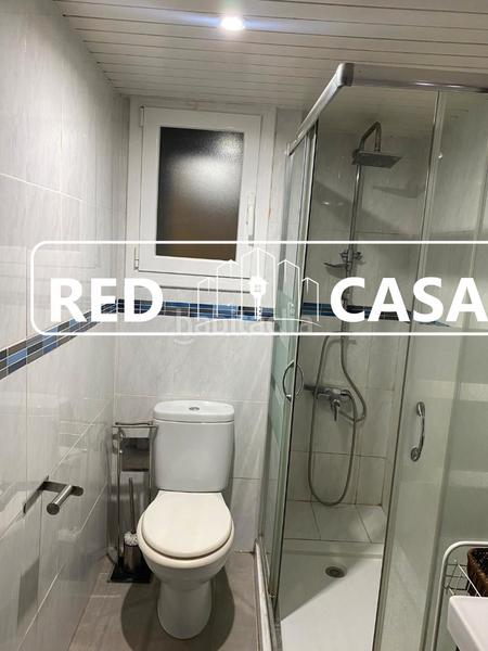 Foto f3fc6fa6-4cd3-40f0-83c5-e500cc2539e8. Pis amb piscina a Fenals Lloret de Mar