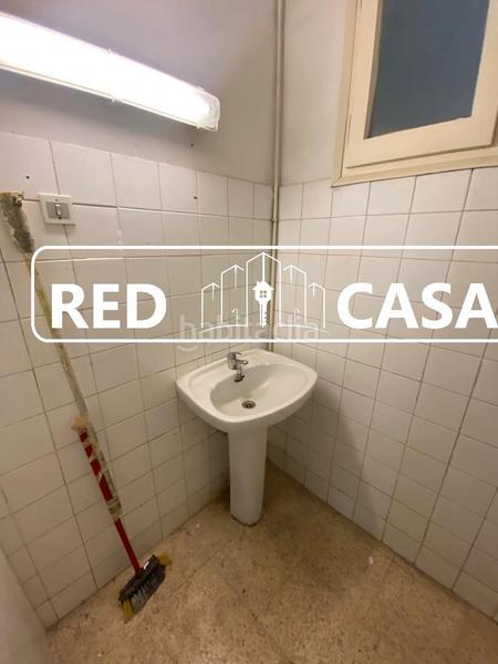 Foto 20544a7b-1721-4f96-b47c-2209c807869e. Alquiler local comercial local en alquiler en zona de Can Clota en Esplugues de Llobregat