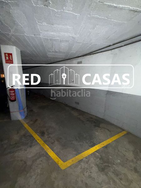 Foto df103996-d956-4a9a-a7bb-7843259a2be4. Aparcament cotxe a La Plana Esplugues de Llobregat