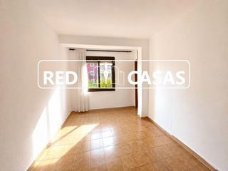 Pis  Avinguda de severo ochoa. La vivienda dispone de una superficie aproximada de 70m�.