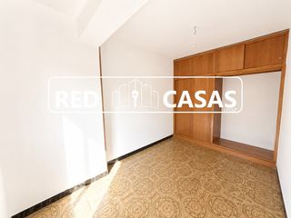Piso  Avinguda de severo ochoa. La vivienda dispone de una superficie aproximada de 70m�.