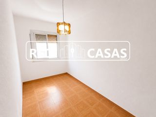 Piso en Pubilla Cases. Piso luminoso en venta