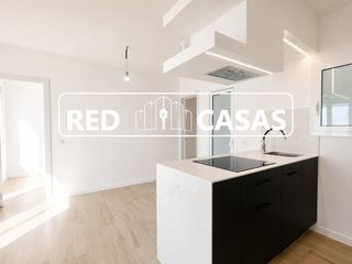 Pis  Carrer pintor mestre i castellv�. La finca tambi�n dispone de ascensor