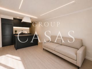Pis  Carrer pintor mestre i castellví. La finca también dispone de ascensor