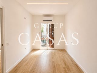 Pis a La Torrassa. Entresuelo en venta con patio privado totalmente reformado