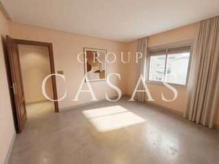 Piso  Carrer hierbabuena