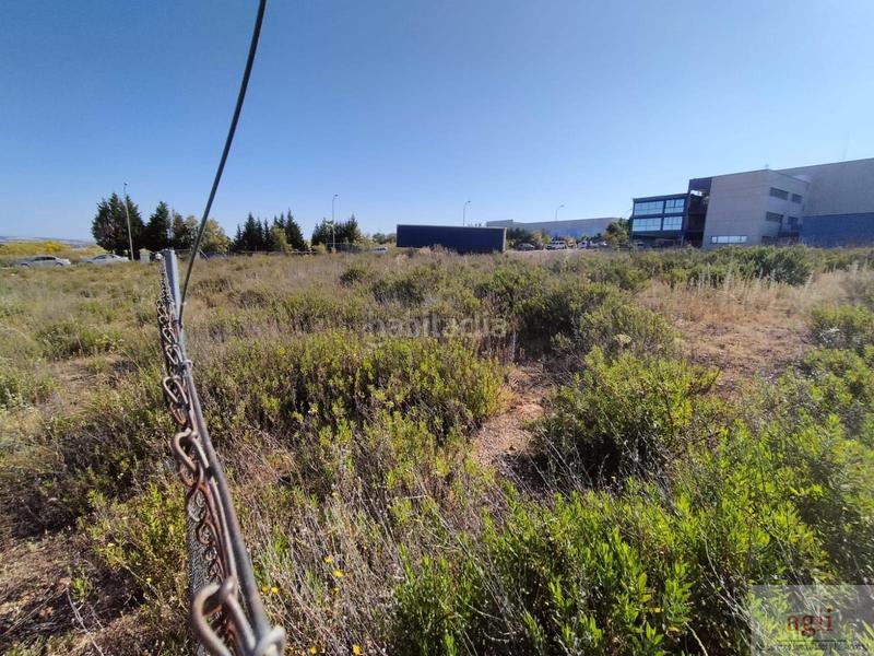 Foto 6dba075d-a6e3-40cc-a339-2b5487d77602. Terreny residencial a Chiloeches