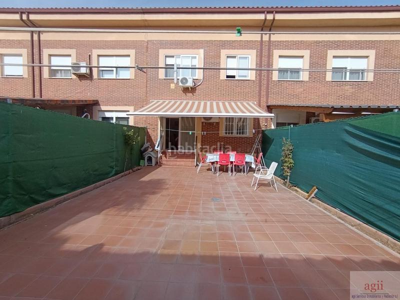 Foto f65305f9-3b54-45a4-ab15-fac381bea730. Chalet mit parking in Alovera