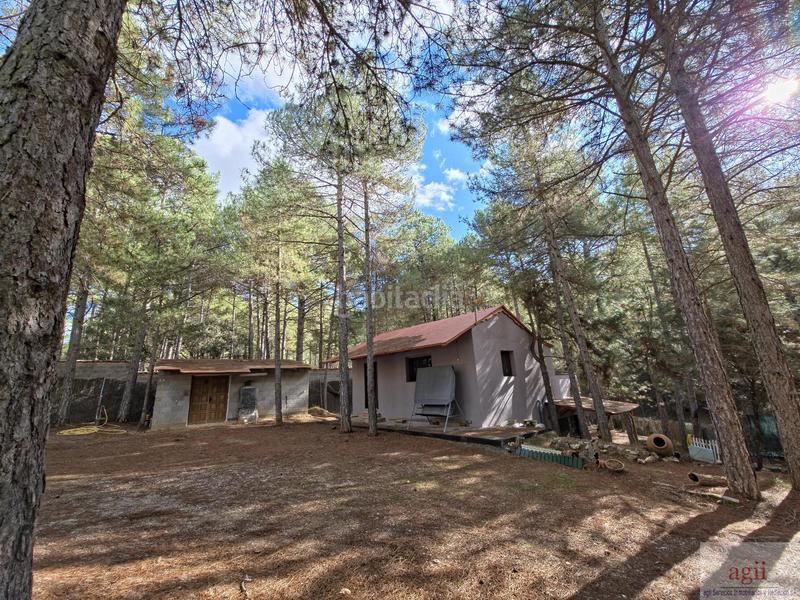 Foto f5fe1ae2-6052-42ab-bf69-d8a0d7ecc034. Chalet avec piscine dans Trillo