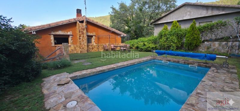 Foto 3282727b-577d-4868-8924-56a929e3c594. Xalet amb calefacció piscina a Pareja