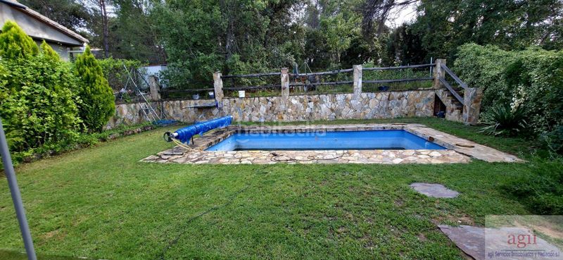 Foto 58f27ec0-663a-47b6-b776-38dc93a6e5e5. Xalet amb calefacció piscina a Pareja