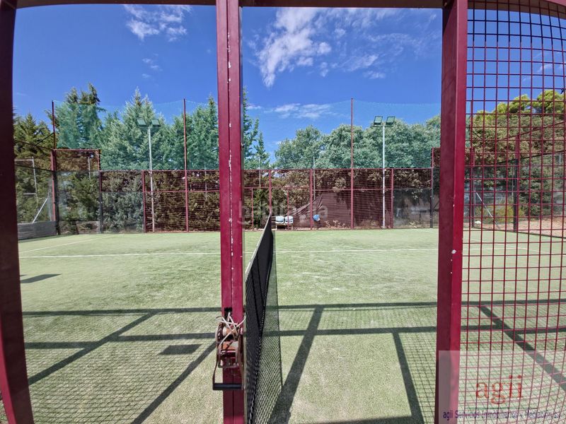 Foto e8c06f97-92a7-4b4b-b0ca-fb6842c9999e. Xalet amb calefacció piscina a Pareja
