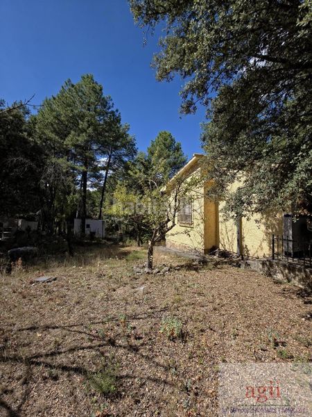 Foto a1d00371-5228-4608-8a39-ea18c3bb1ac1. Chalet  en Trillo