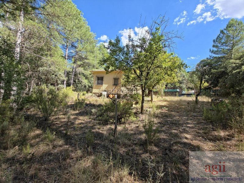 Foto bd939af0-d797-4981-a6ce-2e55a618d0da. Chalet  en Trillo