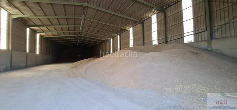 Foto 39bce466-1532-41c5-8ac4-215a72412625. Industrial building in Centro Avilés