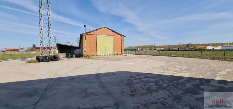 Foto c481369c-fdc8-4908-a8a8-bc06ecf62a89. Industrial building in Centro Avilés